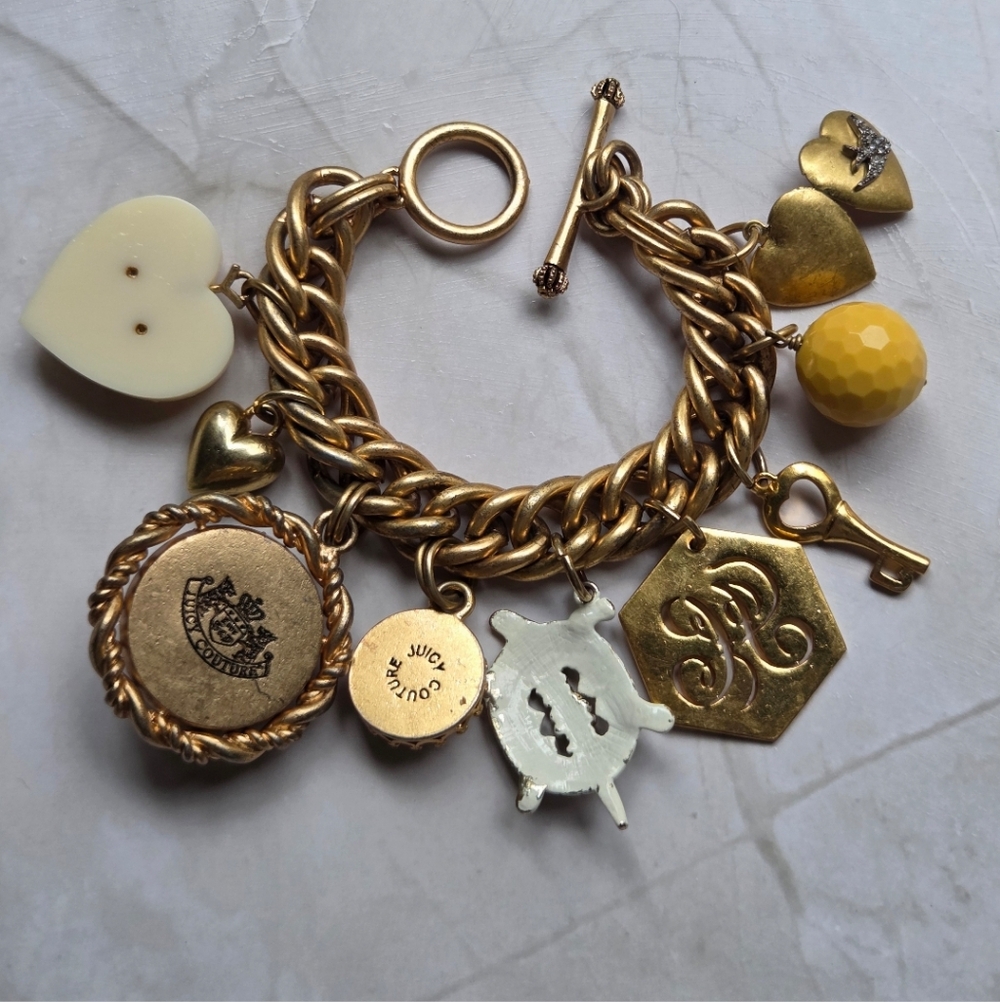 Juicy Couture Y2K Eclectic Goldtone Statement Charm Bracelet Stacked Cluster - Picture 7 of 10
